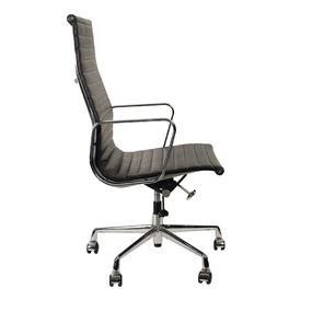 Эргономичное кресло Eames HB Ribbed Office Chair EA 119, черная кожа